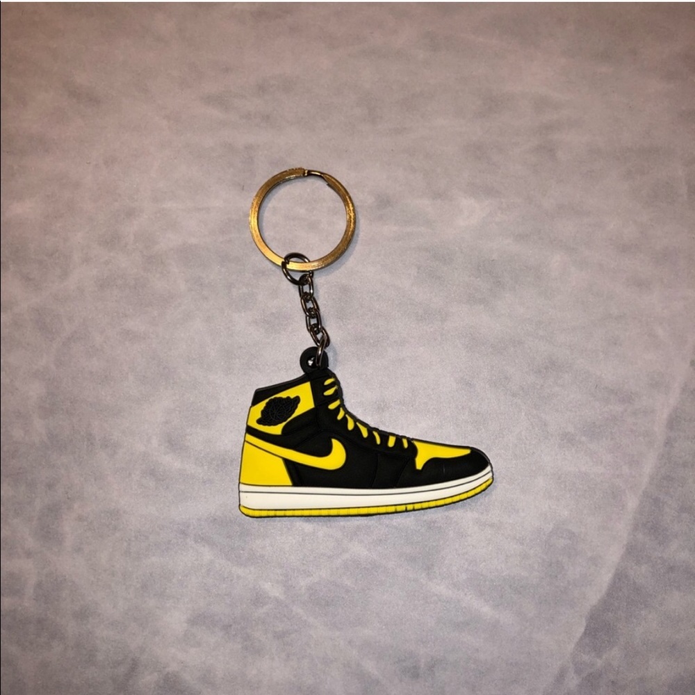 Nike Air Jordan Shoe Keychain - Picture 1 of 2